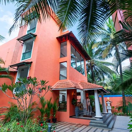 Mandrem Beach Resort, A Member Of Radisson Individuals Retreat Exterior photo