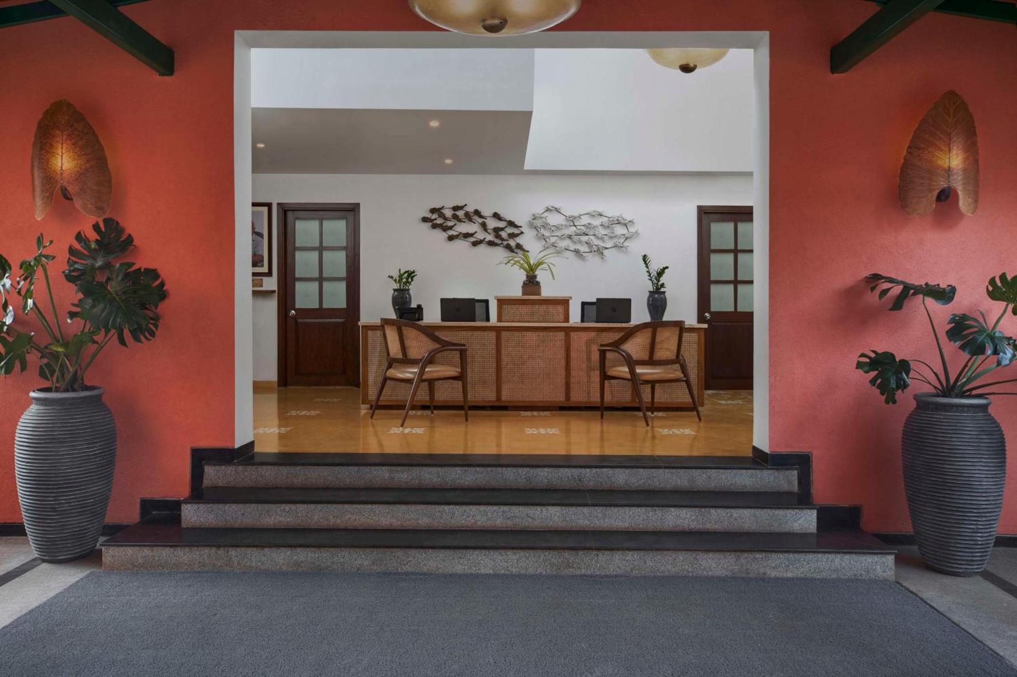 Mandrem Beach Resort, A Member Of Radisson Individuals Retreat Exterior photo