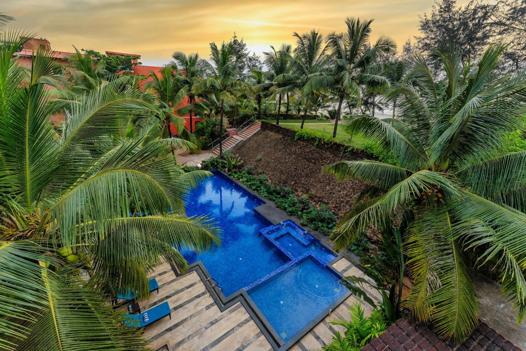 Mandrem Beach Resort, A Member Of Radisson Individuals Retreat Exterior photo