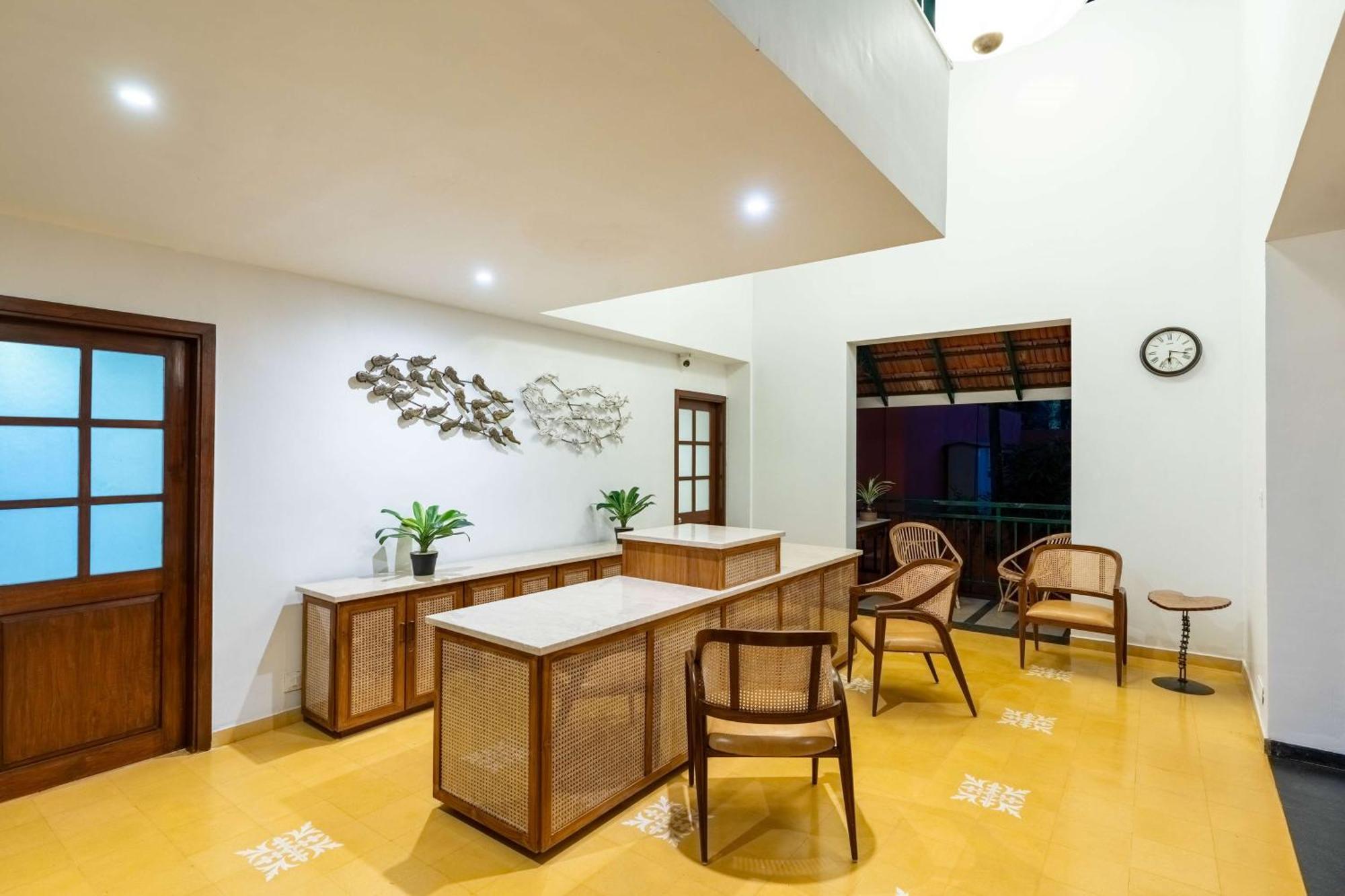 Mandrem Beach Resort, A Member Of Radisson Individuals Retreat Exterior photo